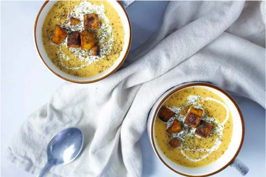 Cauliflower & Turmeric Soup