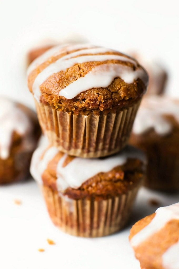 Low Carb Cinnamon Roll Muffins