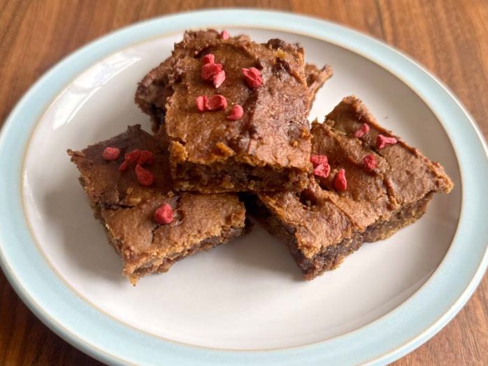 Chickpea blondies