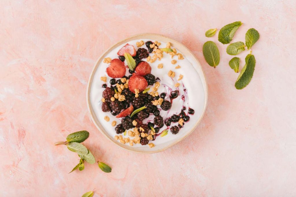 Mixed Berry Breakfast Smoothie Bowl